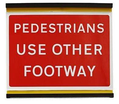 Flexible 600x450mm Pedestrians Use Other Footway - 7018 (4135260291106)