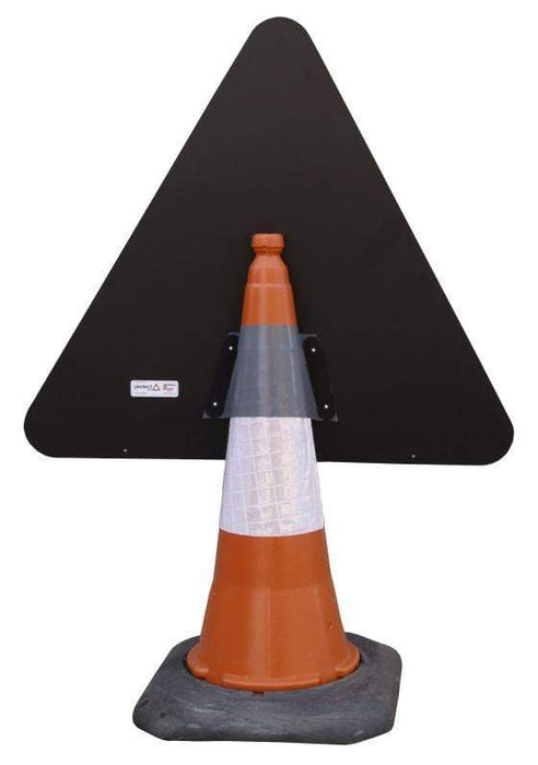 Triangle Cone Sign - Loose Chippings on Road Ahead - 7009 (4298894540834)